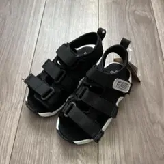 MY LITTLE WONDER ベルト付きサンダル ブラック　18.0