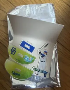 中日ドラゴンズシークレット　ゆらゆらアクリルスタンド　佐藤龍世選手