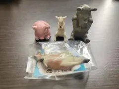 動物フィギュアセット（豚・ヤギ・サイ・カンガルー)