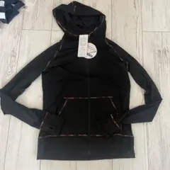 ラッシュガード　新品　Mサイズ