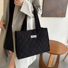 ロゴ 大容量 トートバック キルティング 韓国 ブラック