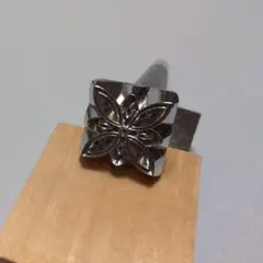 Item thumbnail for item ed4d017c-aba7-4918-a395-1229dc70c9c1