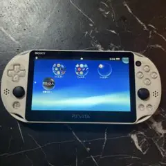 PS Vita PCH-2000ホワイト本体　起動確認済み