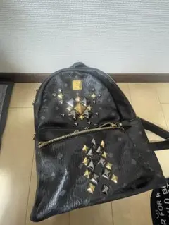 MCM ブラックスタッズ リュック 正規品