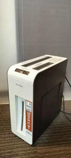 Item thumbnail for item e6ee4a75-acb3-404d-9e03-6f96982186bb