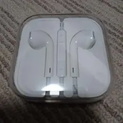 Apple アップル　純正品　有線イヤホン　新品未使用　未開封　匿名配送