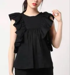 【美品】CLANE VOLUME FRILL TOPS ブラック サイズ2