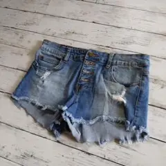 デニムブルー ダメージ加工 ショートパンツ