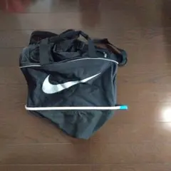 Nike ブラックバッグ2000円⇒1333円（15:00迄)