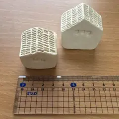 陶器製 素焼　家型 置物 白