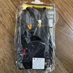 Item thumbnail for item 7525cdb1-038b-409e-8d4d-72bfb7136cc0