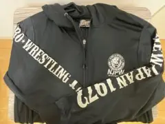 薄手　黒　パーカー メンズ　新日プロレス