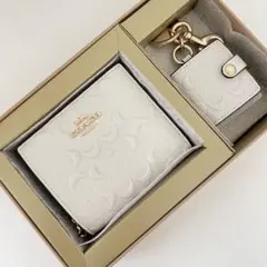 COACH コーチ 箱付き 折り財布 キーリング セット シグネチャー ホワイト