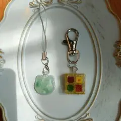 【匿名配送】①ハンドメイド レジン キーホルダー ストラップ ありがとうセット