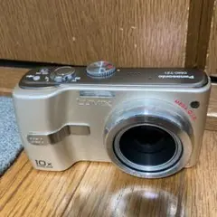 Panasonic LUMIX DMC-TZ1