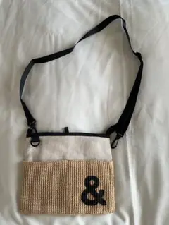 未使用品　FABRICO サコッシュバッグ