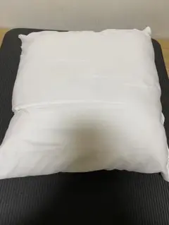 ホワイト スクエアクッション　45×45