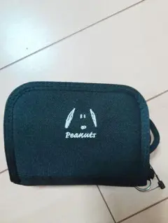 新品☆スヌーピー二つ折り財布　 ネックストラップ付き黒　メンズ男の子②