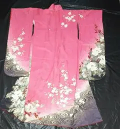 振袖 桃色地牡丹