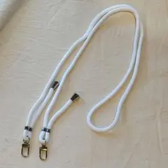 【✨特価✨】スマホショルダーストラップ　長さ調節可能　ホワイト　白　落下防止