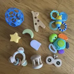 0歳児用おもちゃ　まとめ売り(1万5千円相当)