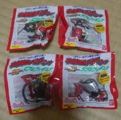 セブンイレブン限定企画 平成仮面ライダー ストラップ 4種