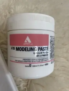 ホルベイン　アクリリックメディウム、モデリングペースト（A735、330ml）