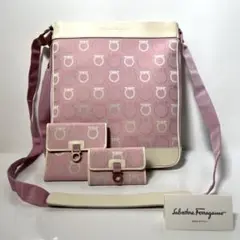 美品✨サルヴァトーレフェラガモ ショルダー キーケース 財布 3点セット ピンク