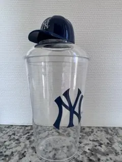 ニューヨーク限定　ヤンキース キャップ型容器