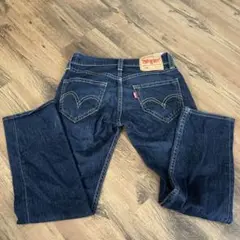 Levi's ダークブルー ストレートデニム