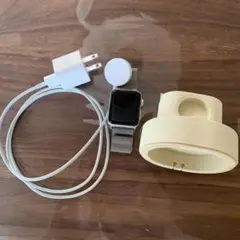 Apple Watch（ジャンク品） 充電器とメッシュバンドセット