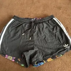 adidas トレーニング用ショートパンツ