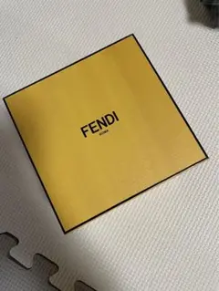 FENDI バングル