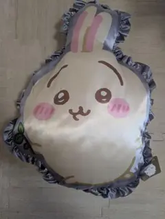 ちいかわ うさぎ ギンガムフリルクッション
