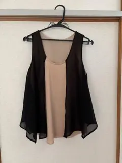 ノースリーブシフォントップス 黒とベージュ