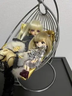 Item thumbnail for item d59aff82-92fc-42af-9e49-7a652bd1e779