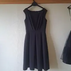 M-PREMIER COUTURE ブラックノースリーブワンピース 36