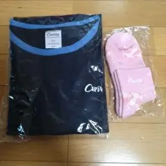 カーブスTシャツと靴下