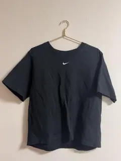 NIKE ボックス　Tシャツ