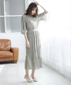 シャーリングプリーツワンピース