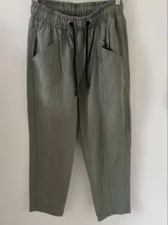 ZARA テーパード　カーキ　パンツ