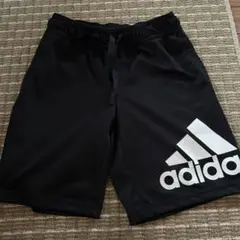 adidas ハーフパンツ 140 黒
