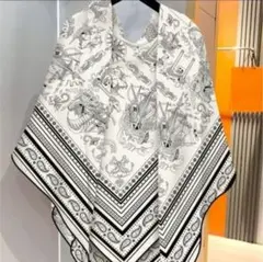 【新品】ベージュ　海洋モチーフ　シルク　カシミヤ　大判スカーフ プレゼント