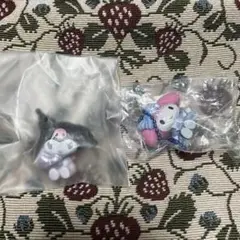 ガチャガチャ　マイメロ　クロミ