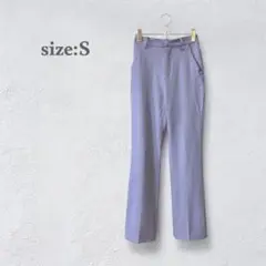 ストレートパンツ　綺麗め　センタープレス加工　パープル　美脚　脚長　小さいサイズ