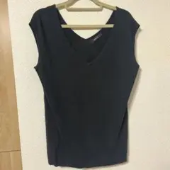 COMME CA ISM コムサ　ブラック 黒　Vネック ノースリーブ　L