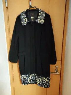 トッカ TOCCA 立体花モチーフ コクーン コート 黒 2サイズ