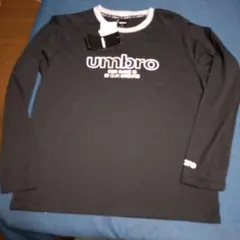 新品　umbro ブラック 長袖 Tシャツ L アンブロ