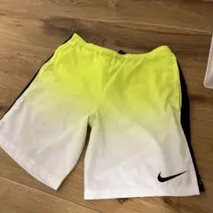 Nike グラデーションハーフパンツ