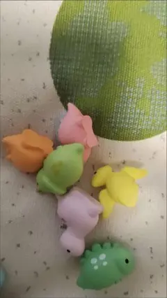 カラフル動物型プラスチックパーツ